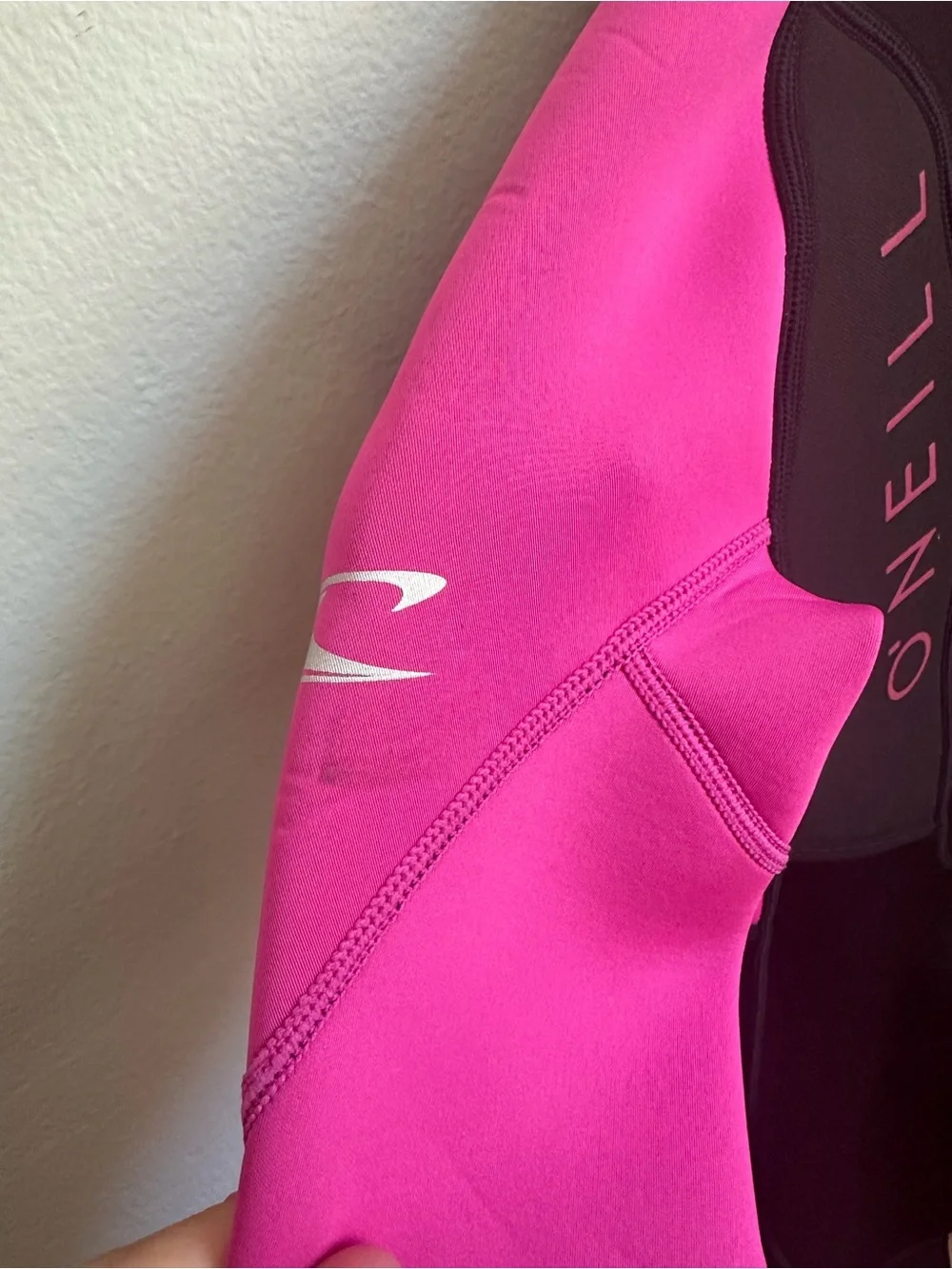 O’Neill Reactor II Youth Size 8 Pink Black 3/2mm Full Surf Wetsuit